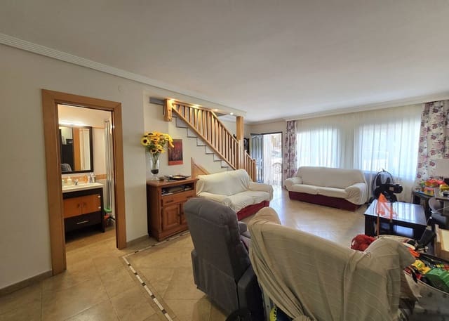 3 makuuhuone Omakotitalo myytävänä paikassa La Cala de Mijas, Mijas - 630 000 € (Ref: 9352673)