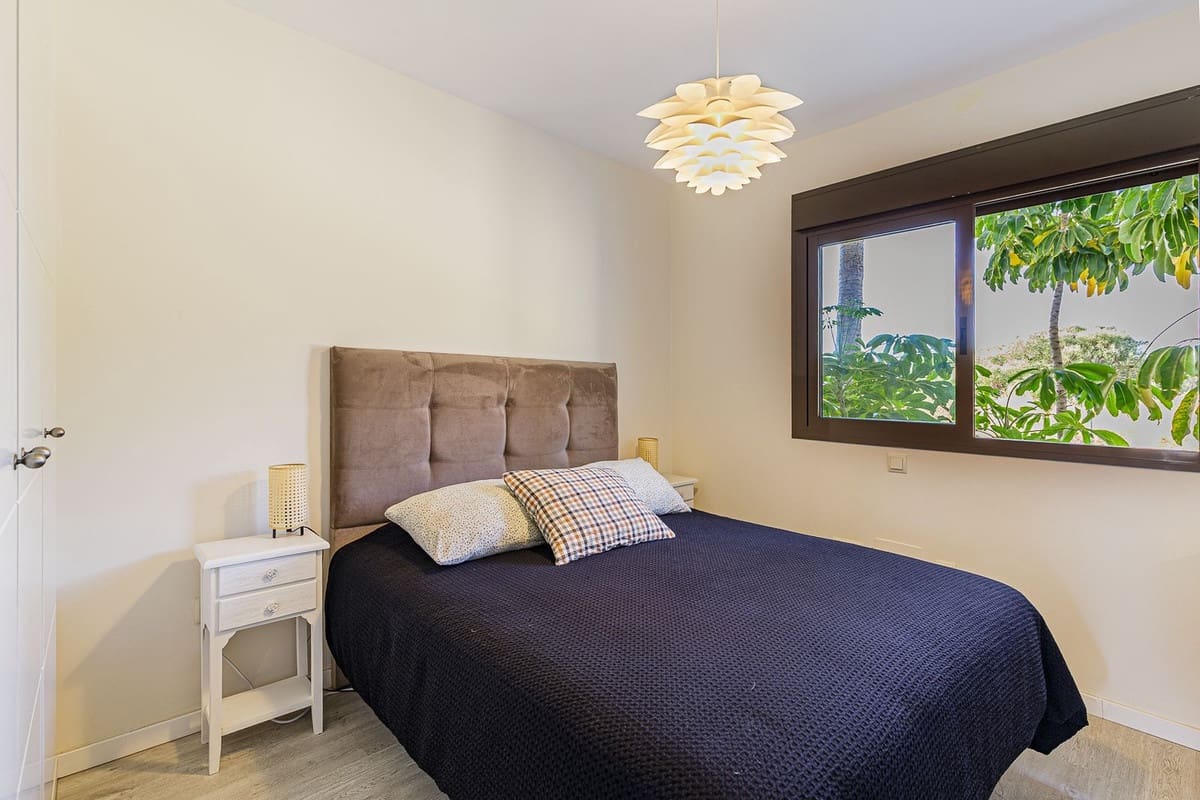 2 soverom Leilighet til salgs i La Cala de Mijas med svømmebasseng garasje - € 425 000 (Ref: 9354190)