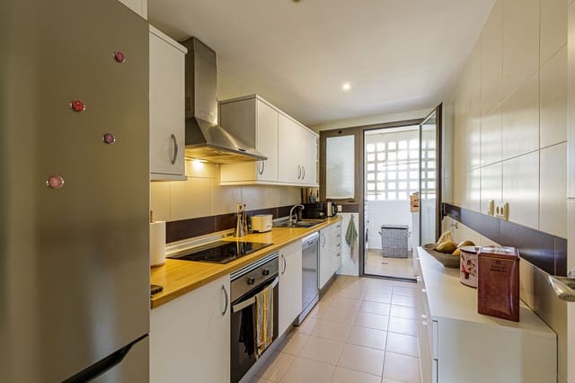 2 soverom Leilighet til salgs i La Cala de Mijas, Mijas med svømmebasseng garasje - € 425 000 (Ref: 9354190)