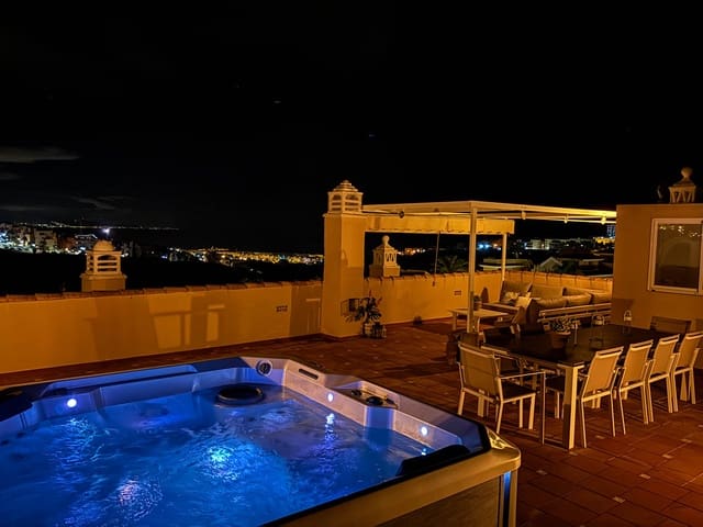 3 camera da letto Attico in vendita in La Duquesa / Puerto de la Duquesa, Manilva con piscina - 390.000 € (Rif: 9354193)