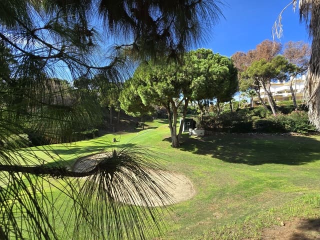 3 soveværelse Penthouse til salg i Calahonda, Mijas med swimmingpool garage - € 599.000 (Ref: 9354484)