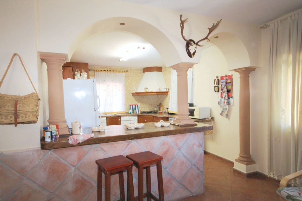 5 soveværelse Finca/Landehus til salg i Monda med swimmingpool garage - € 475.000 (Ref: 9354489)