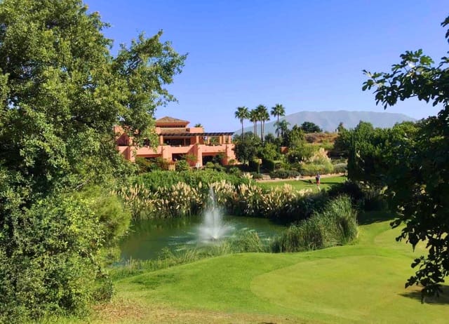 2 bedroom Apartment for sale in La Mairena, Ojen with pool garage - € 325,000 (Ref: 9354491)