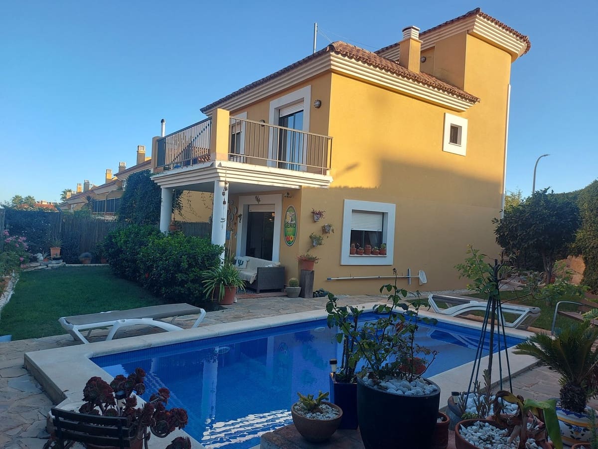 3 chambre Villa/Maison à vendre à Manilva avec piscine garage - 525 000 € (Ref: 9356527)