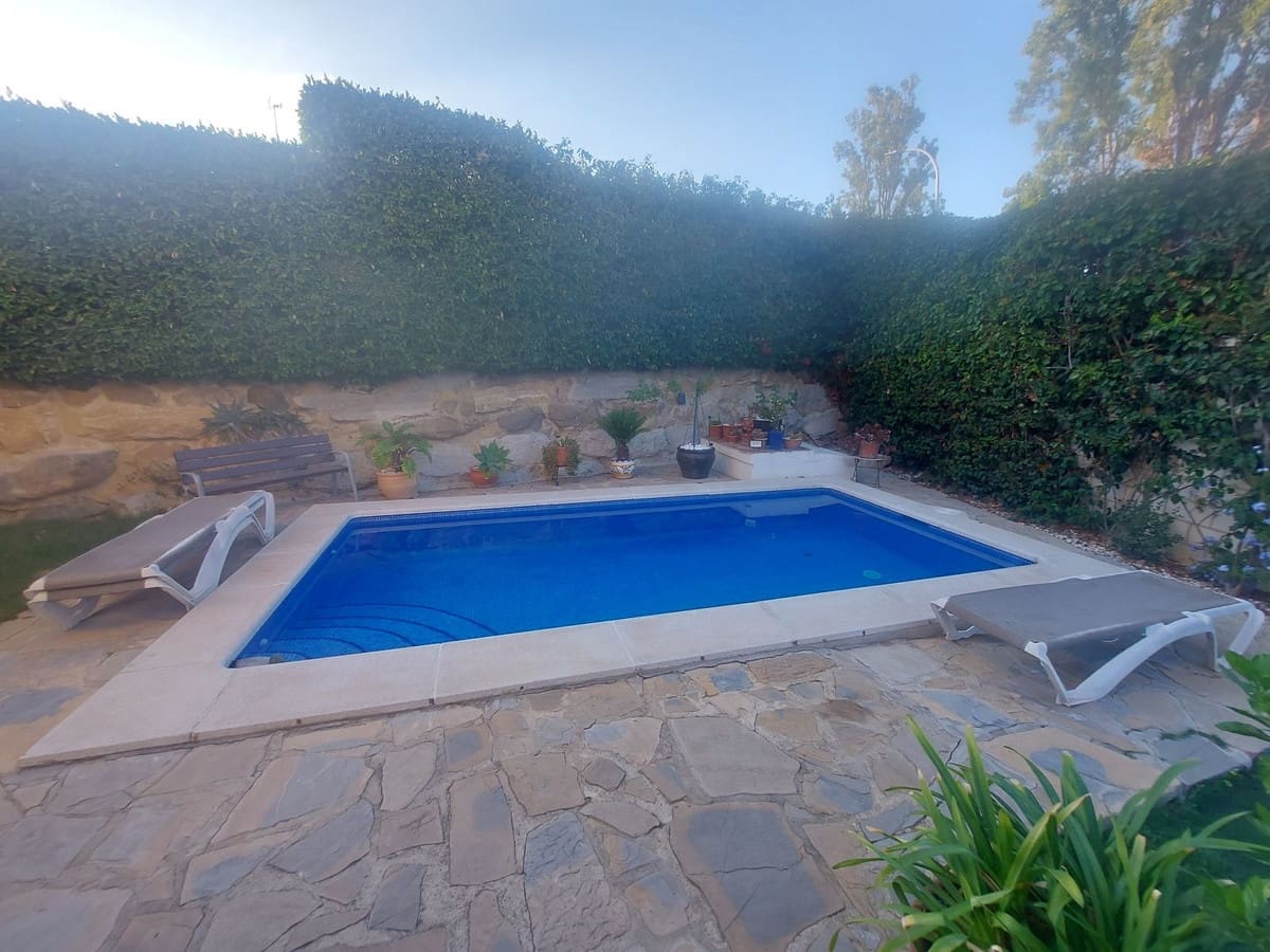 3 chambre Villa/Maison à vendre à Manilva avec piscine garage - 525 000 € (Ref: 9356527)