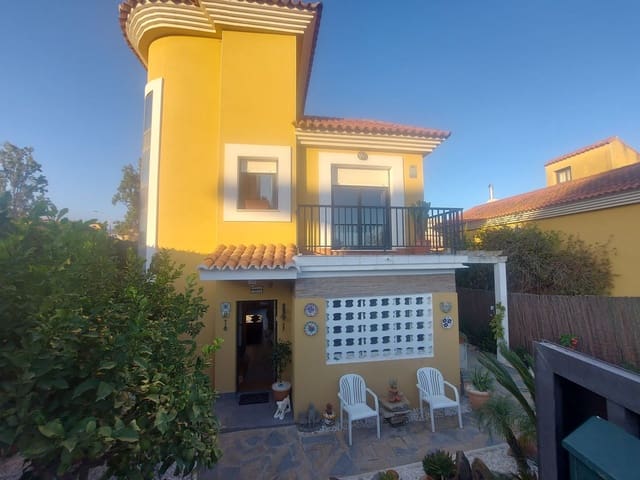 3 chambre Villa/Maison à vendre à Manilva avec piscine garage - 525 000 € (Ref: 9356527)