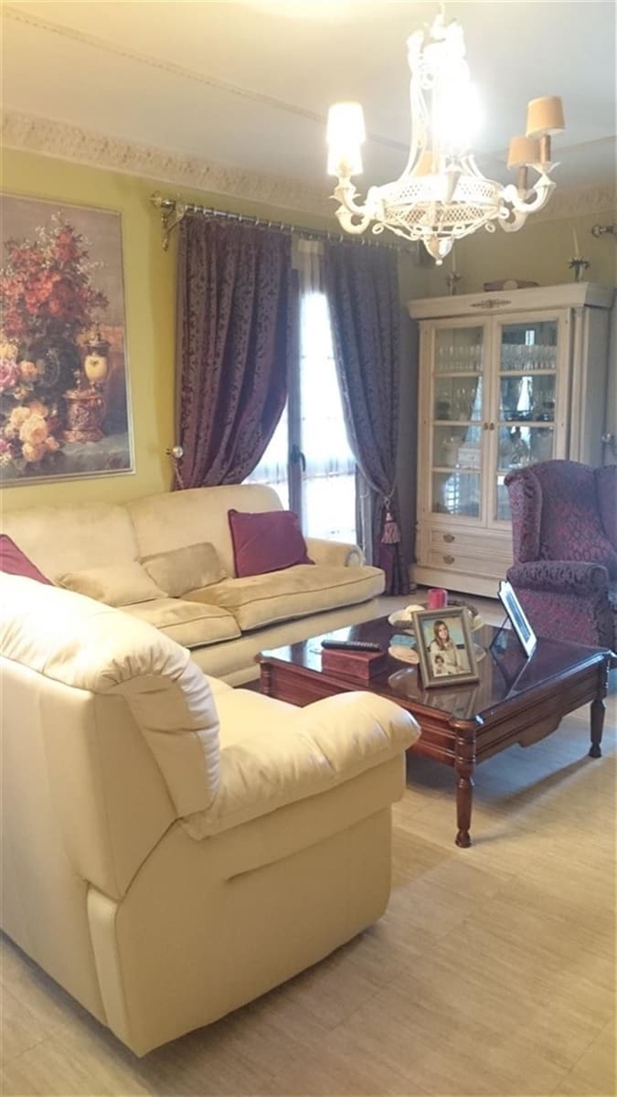 3 bedroom Villa for sale in Mijas Costa with pool garage - € 975,000 (Ref: 9356844)