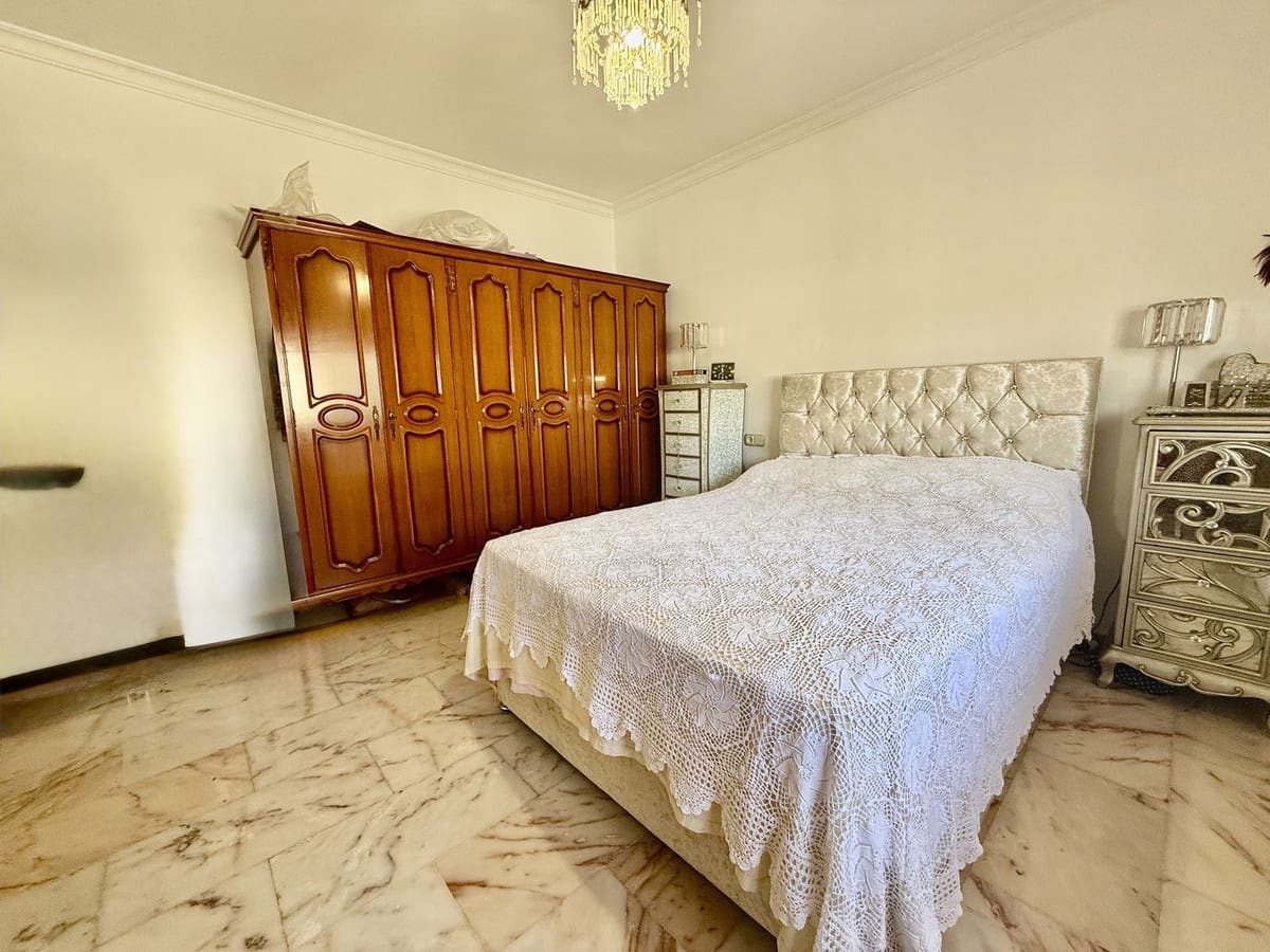 3 soverom Villa til salgs i Benalmadena med svømmebasseng garasje - € 750 000 (Ref: 9356845)