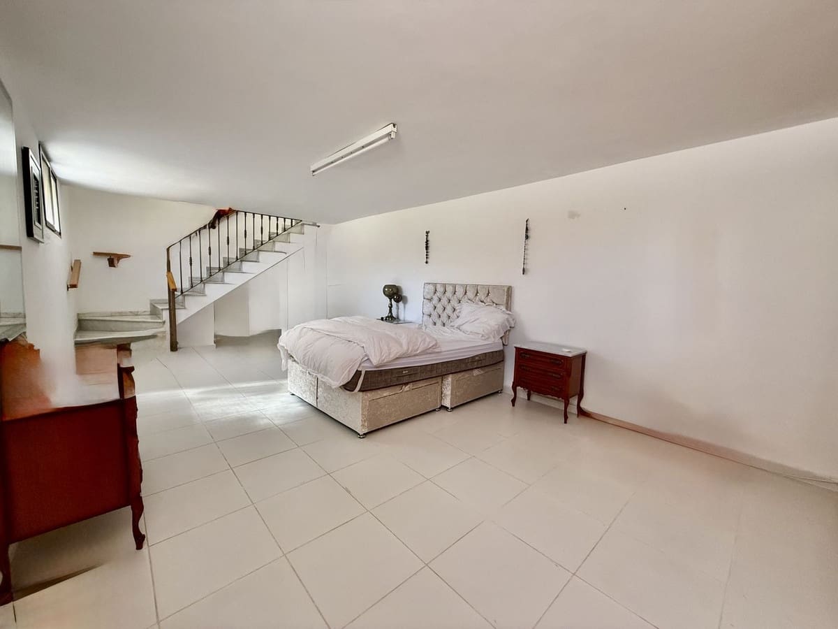 3 soverom Villa til salgs i Benalmadena med svømmebasseng garasje - € 750 000 (Ref: 9356845)