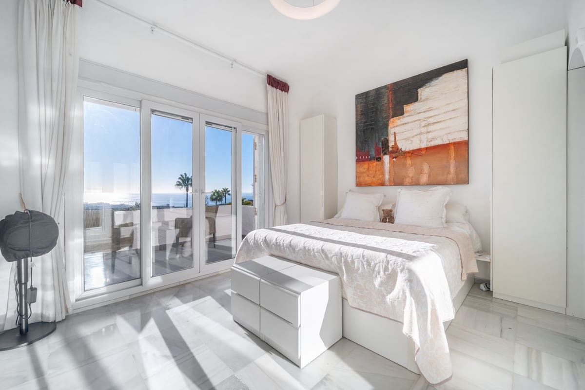 3 camera da letto Villa in vendita in Calahonda con piscina garage - 995.000 € (Rif: 9356919)