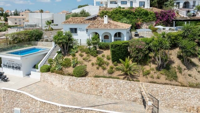 3 soverom Villa til salgs i Torreblanca del Sur, Mijas med svømmebasseng garasje - € 1 245 000 (Ref: 9357009)