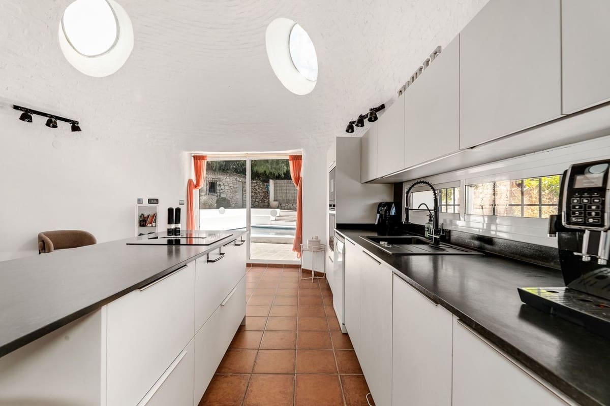 3 sovrum Villa till salu i Mijas Costa med pool - 1 150 000 € (Ref: 9357010)