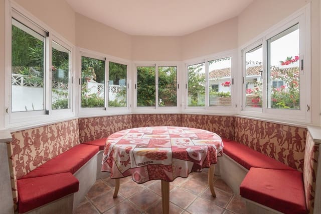 3 chambre Villa/Maison à vendre à Mijas Costa, Mijas avec piscine garage - 1 100 000 € (Ref: 9357011)