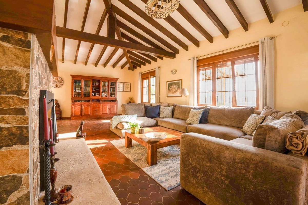 3 soverom Villa til salgs i Mijas Golf med svømmebasseng garasje - € 1 100 000 (Ref: 9357012)