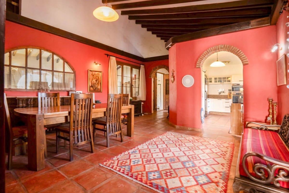 3 soverom Villa til salgs i Mijas Golf med svømmebasseng garasje - € 1 100 000 (Ref: 9357012)