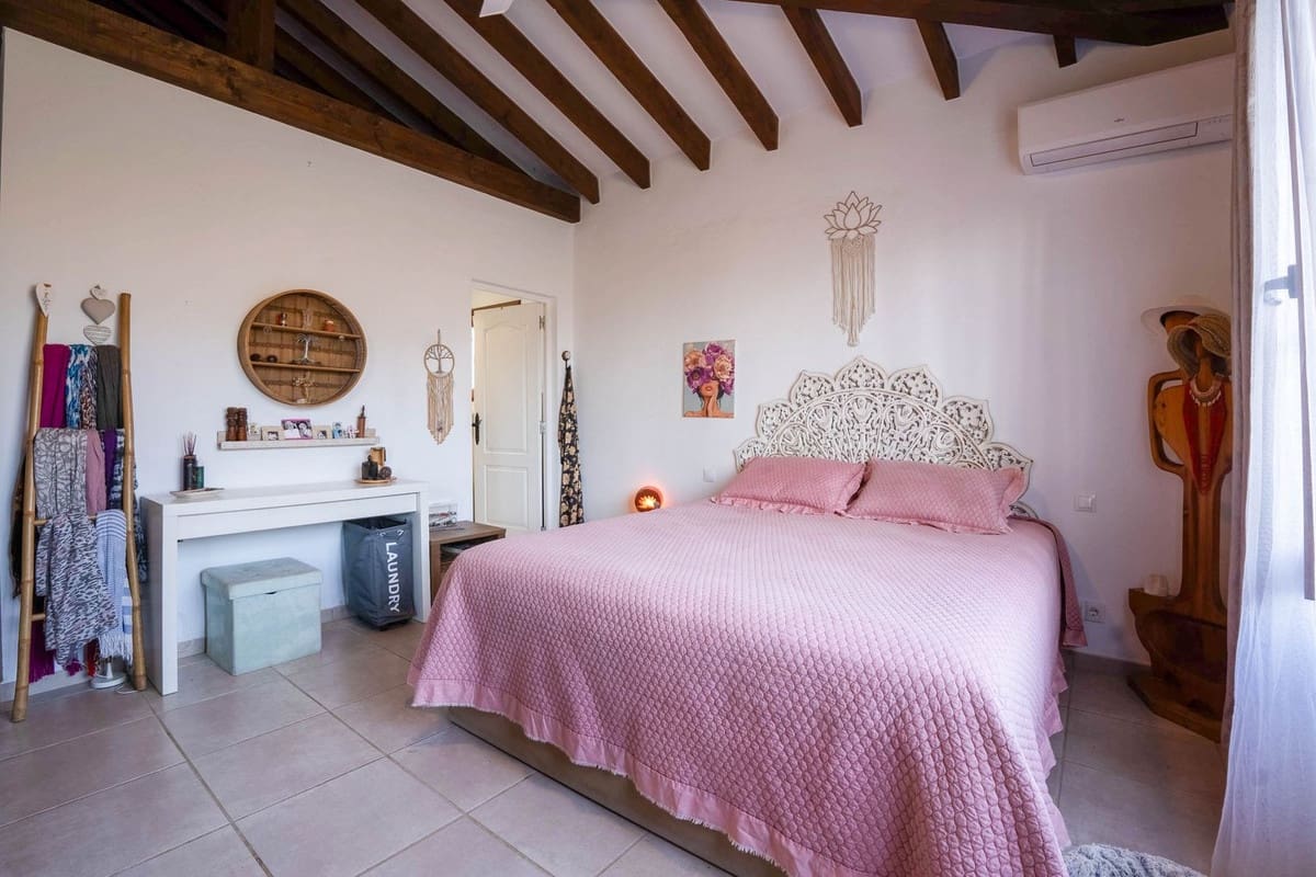 3 soverom Villa til salgs i Mijas Golf med svømmebasseng garasje - € 1 100 000 (Ref: 9357012)