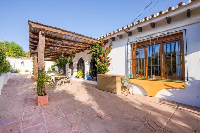 3 soveværelse Villa til salg i Mijas Golf, Mijas med swimmingpool garage - € 1.100.000 (Ref: 9357012)