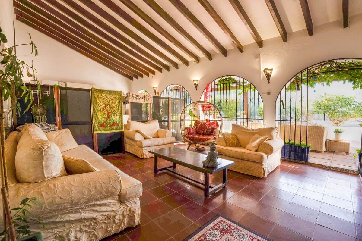 3 soverom Villa til salgs i Mijas Golf med svømmebasseng garasje - € 1 100 000 (Ref: 9357012)