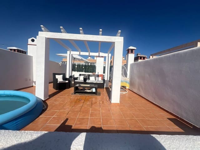 2 soverom Penthouse til salgs i Casares med svømmebasseng garasje - € 240 000 (Ref: 9357449)