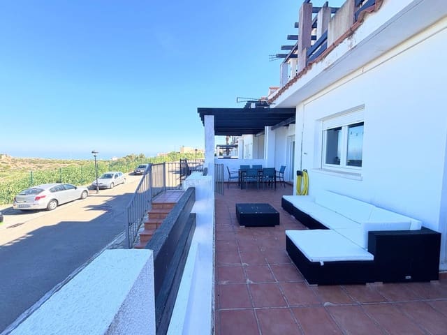 2 makuuhuone Huoneisto myytävänä paikassa La Duquesa / Puerto de la Duquesa, Manilva mukana uima-altaan 
autotalli - 240 000 € (Ref: 9357450)