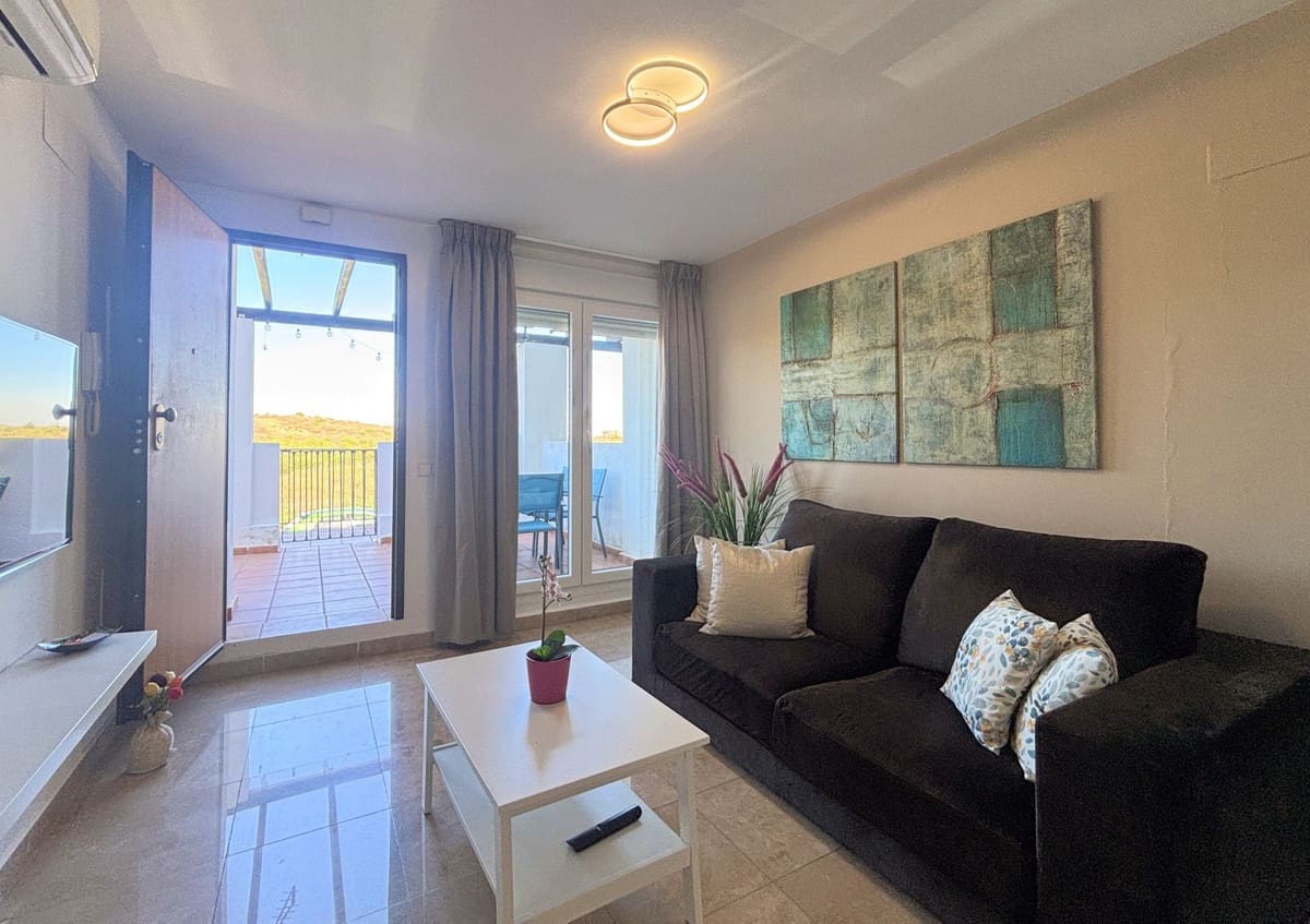 2 makuuhuone Huoneisto myytävänä paikassa La Duquesa / Puerto de la Duquesa mukana uima-altaan 
autotalli - 240 000 € (Ref: 9357450)