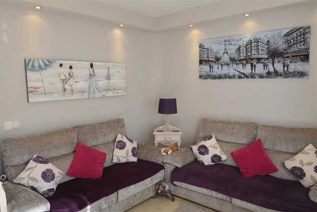 2 soverom Leilighet til salgs i Estepona Golf, Estepona med svømmebasseng - € 215 000 (Ref: 9357452)