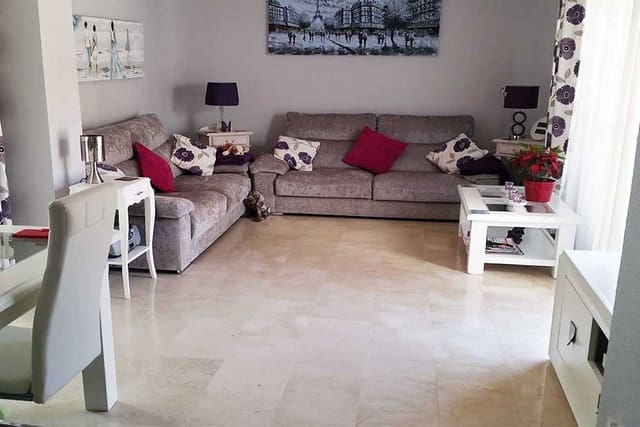 2 soverom Leilighet til salgs i Estepona Golf, Estepona med svømmebasseng - € 215 000 (Ref: 9357452)