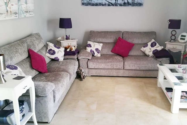 2 soverom Leilighet til salgs i Estepona Golf, Estepona med svømmebasseng - € 215 000 (Ref: 9357452)