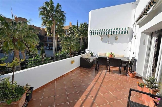 2 soverom Leilighet til salgs i Estepona Golf, Estepona med svømmebasseng - € 215 000 (Ref: 9357452)