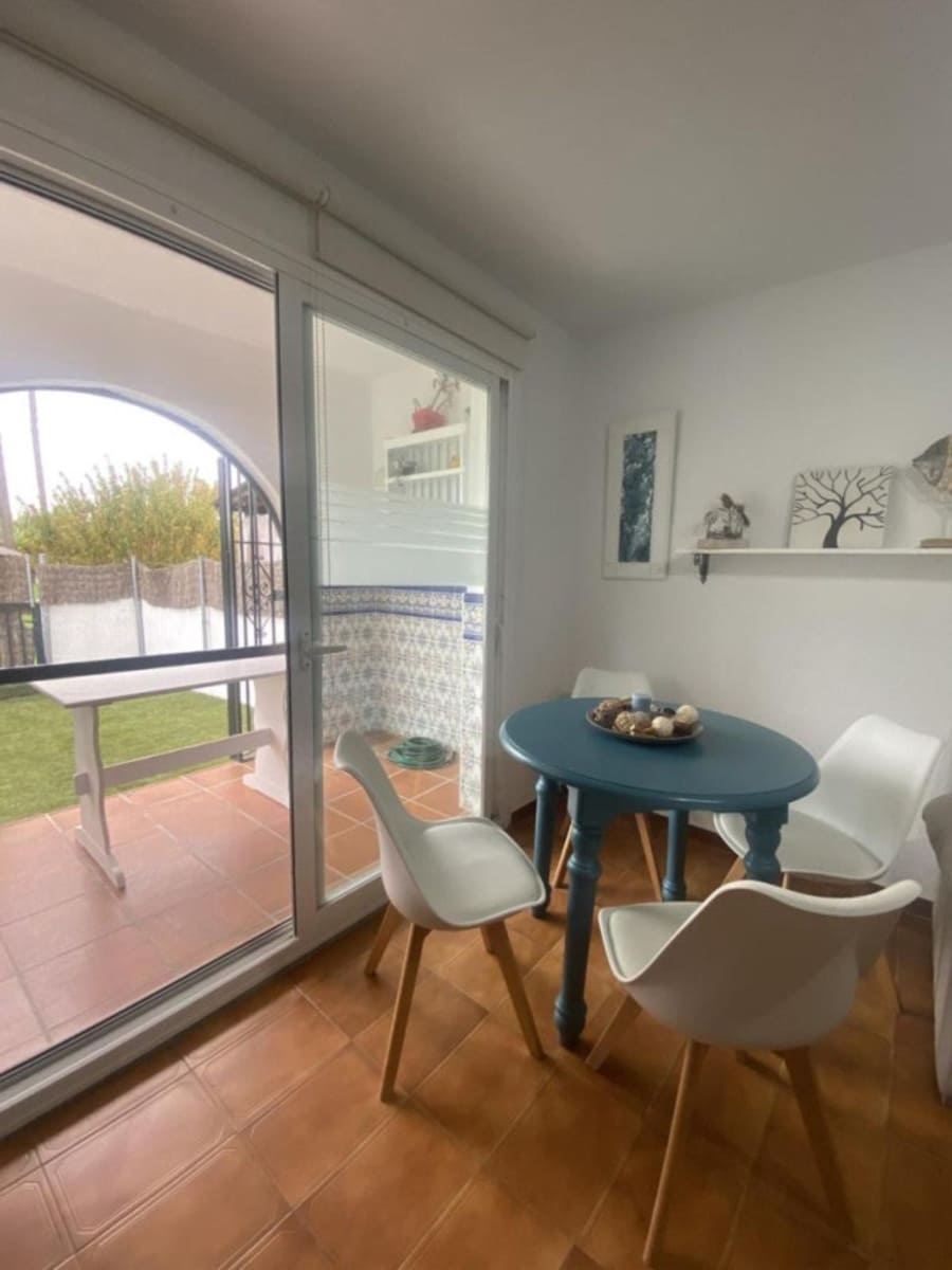 2 makuuhuone Huoneisto myytävänä paikassa Bahia de Casares mukana uima-altaan - 245 000 € (Ref: 9357583)