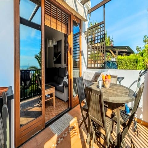 2 makuuhuone Huoneisto myytävänä paikassa Buenas Noches, Estepona mukana uima-altaan 
autotalli - 259 000 € (Ref: 9357699)