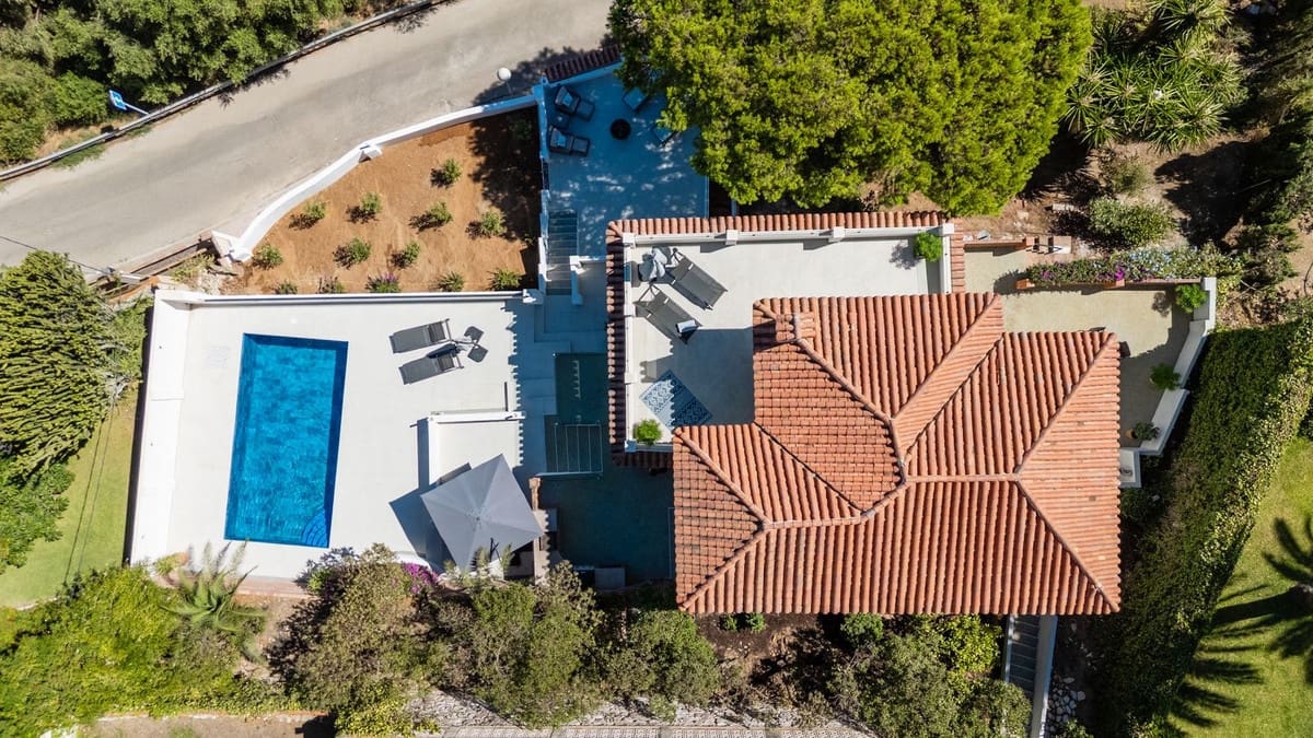 3 bedroom Villa for sale in Torreblanca del Sur with pool garage - € 1,275,000 (Ref: 9363125)