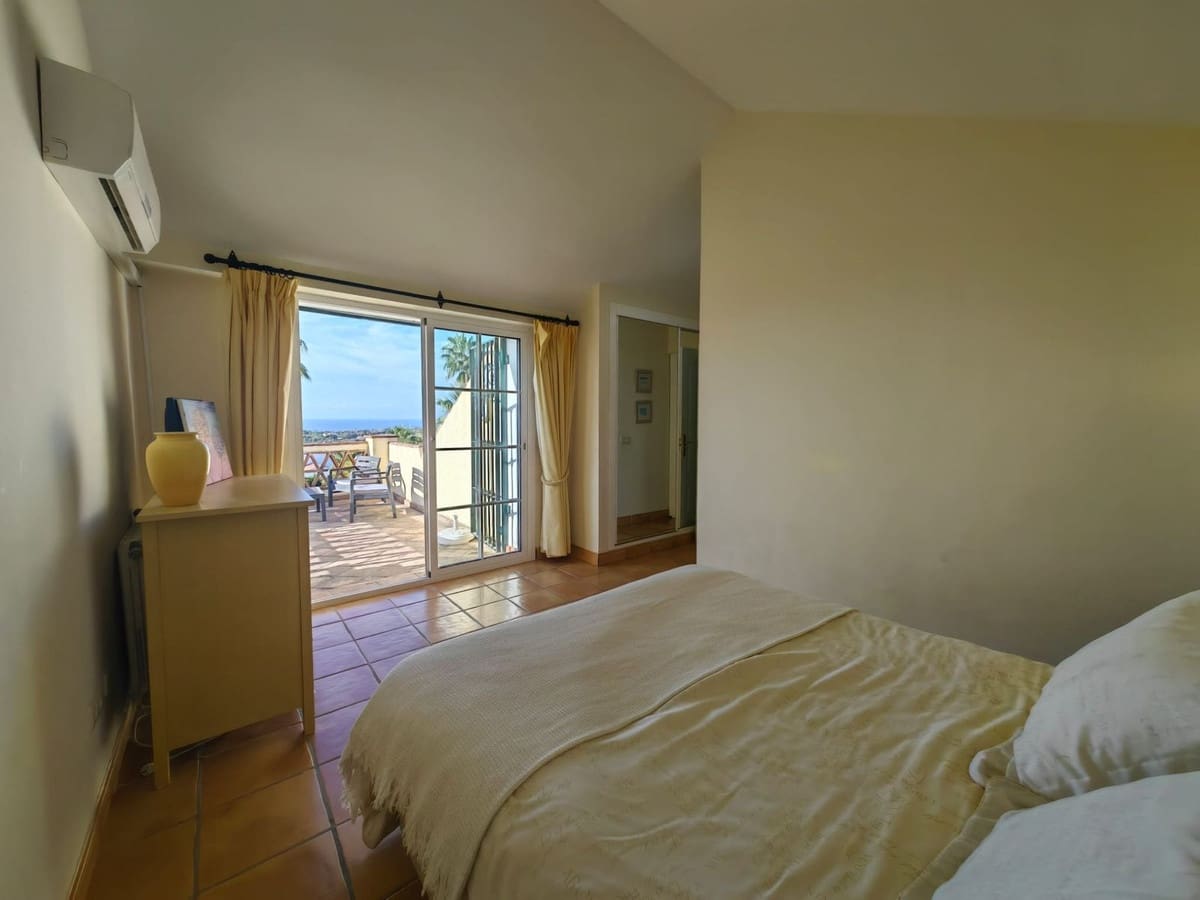 3 chambre Villa/Maison à vendre à Estepona avec piscine garage - 1 200 000 € (Ref: 9363126)