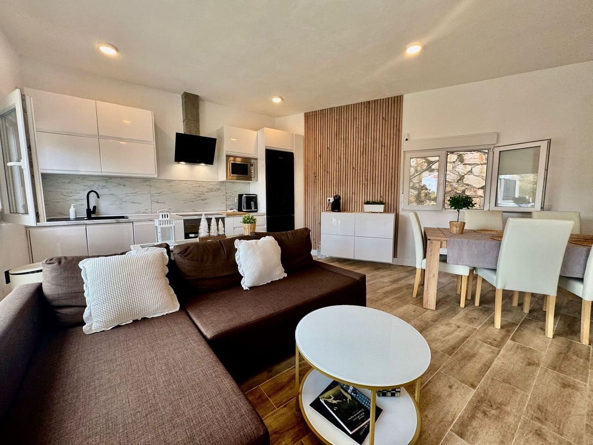 3 soverom Villa til salgs i Valtocado med svømmebasseng garasje - € 580 000 (Ref: 9371324)