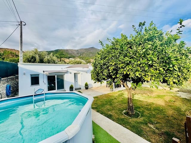 3 soverom Villa til salgs i Valtocado, Mijas med svømmebasseng garasje - € 580 000 (Ref: 9371324)