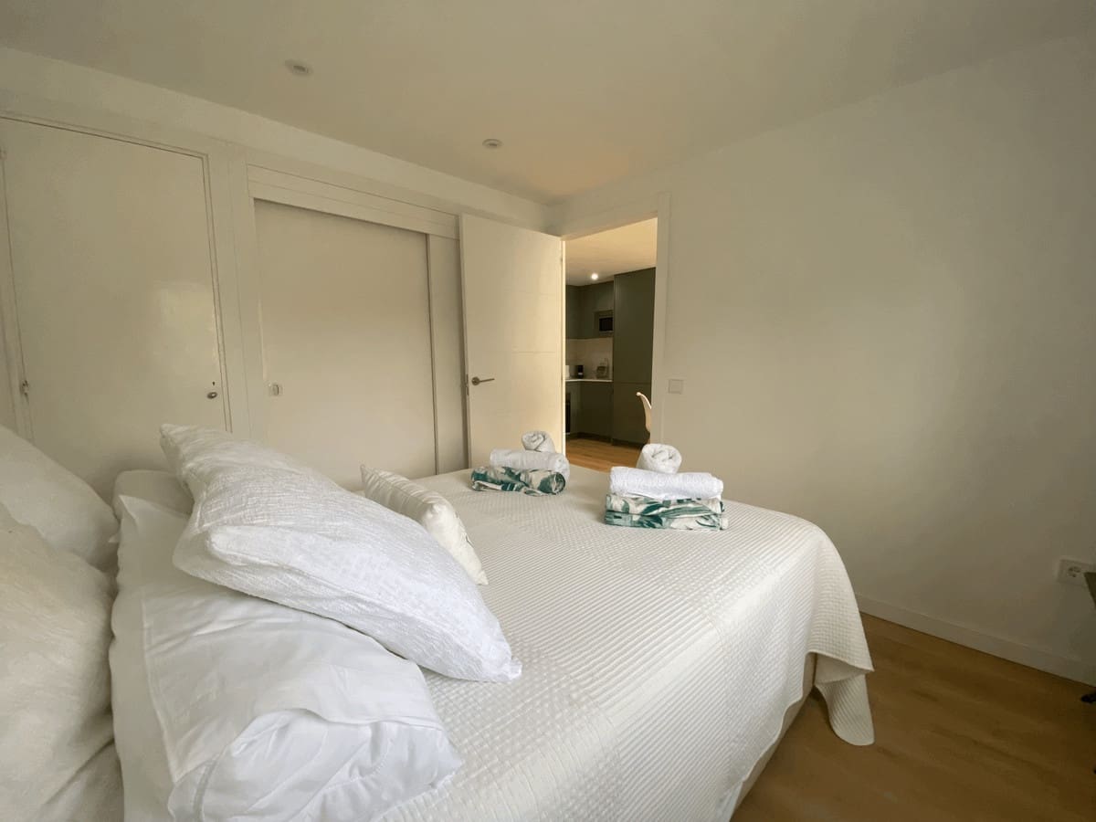 2 quarto Apartamento para venda em Estepona com piscina - 265 000 € (Ref: 9375476)