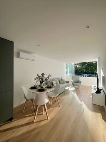 2 makuuhuone Huoneisto myytävänä paikassa Bahía Dorada, Estepona mukana uima-altaan - 265 125 € (Ref: 9376330)