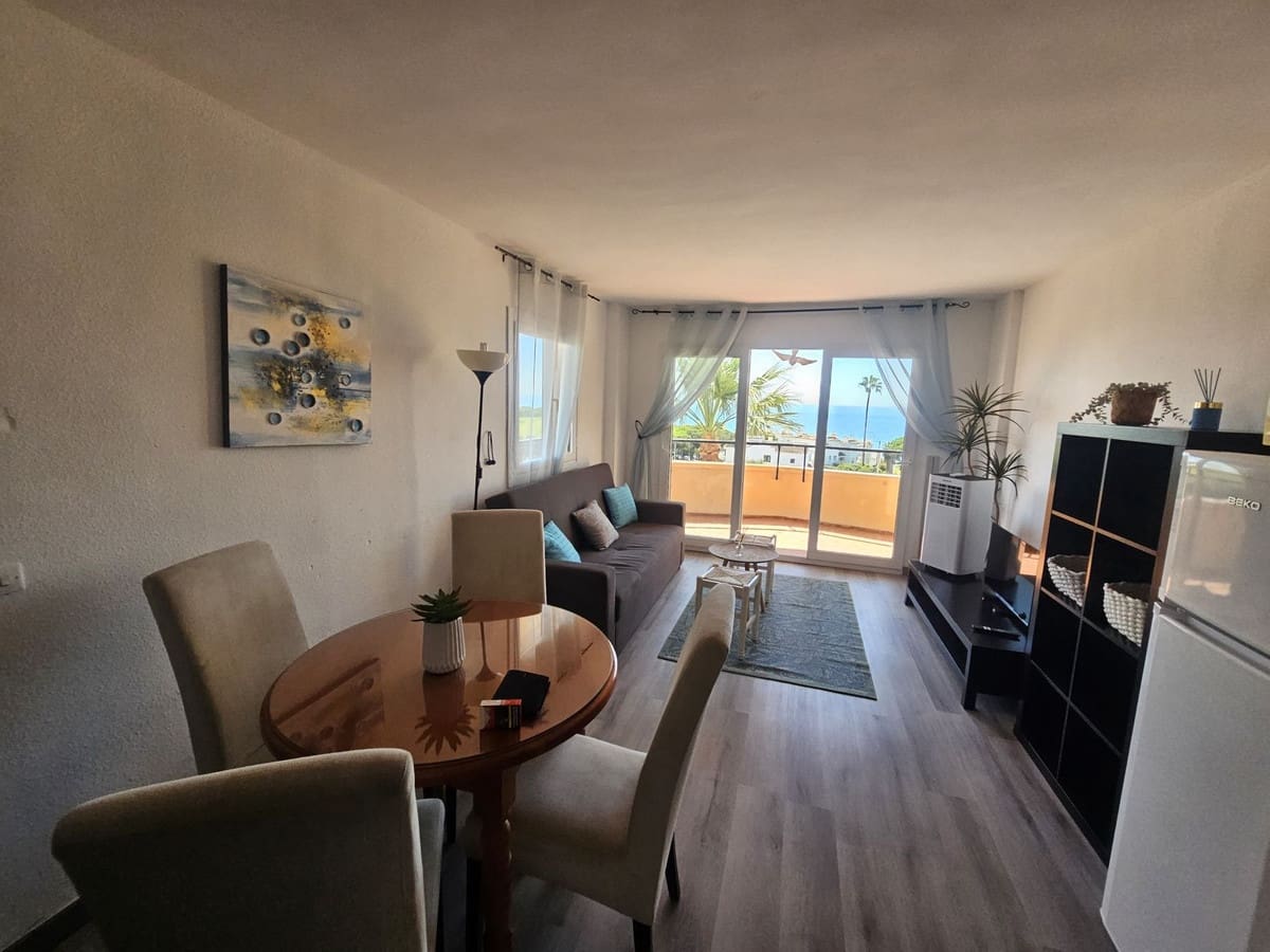 1 soverom Leilighet til salgs i Calypso med svømmebasseng - € 245 000 (Ref: 9383323)