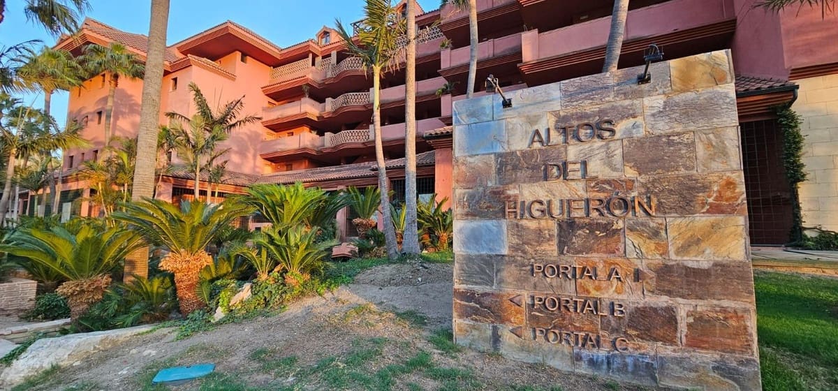 3 slaapkamer Penthouse te koop in Benalmadena met zwembad - € 550.000 (Ref: 9383723)