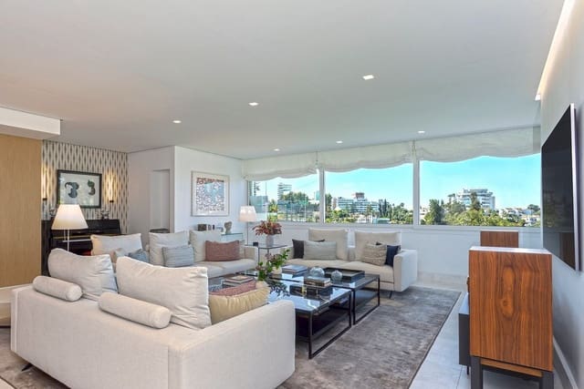 2 makuuhuone Huoneisto myytävänä paikassa Guadalmina Alta, Marbella mukana uima-altaan 
autotalli - 650 000 € (Ref: 9383727)