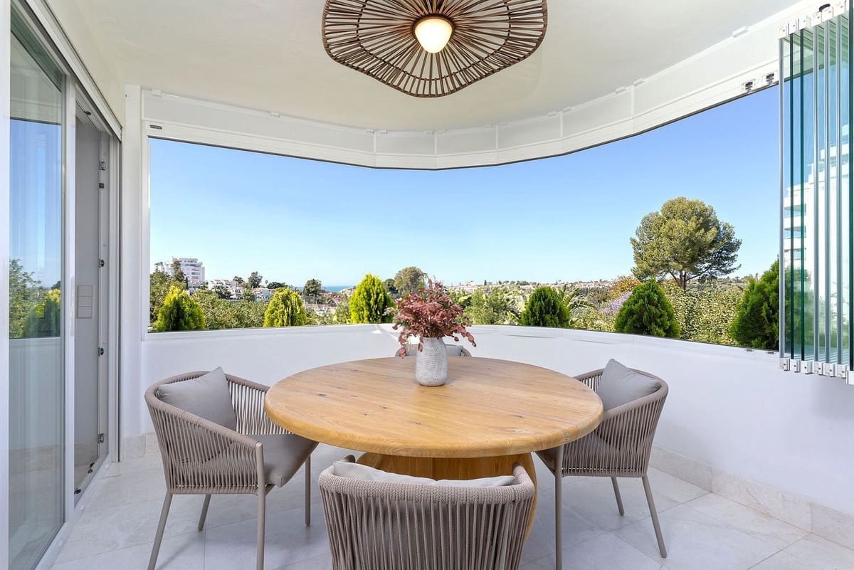 2 sovrum Lägenhet till salu i Guadalmina med pool garage - 650 000 € (Ref: 9383727)