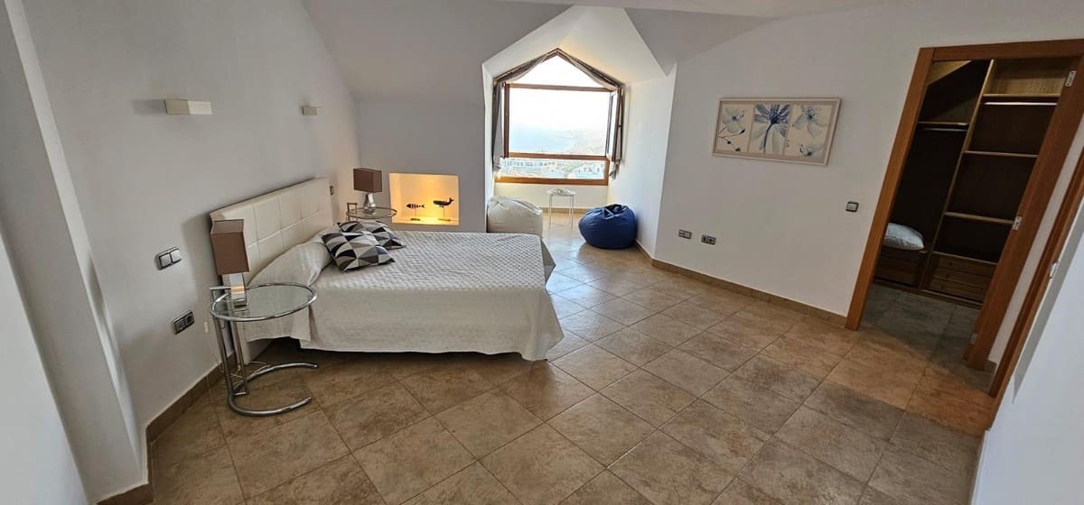 3 soveværelse Penthouse til salg i Benalmadena med swimmingpool - € 665.000 (Ref: 9386206)