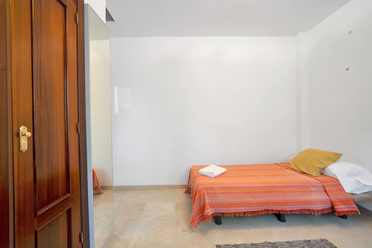 5 bedroom Villa for sale in Torremuelle with pool - € 735,000 (Ref: 9386471)