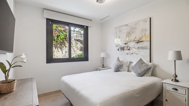 3 quarto Casa em Banda para venda em New Golden Mile, Estepona com piscina garagem - 2 050 000 € (Ref: 9386473)