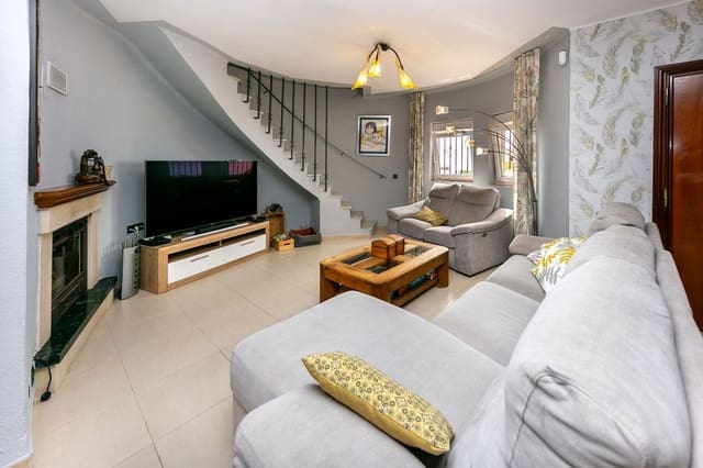 4 soverom Villa til salgs i Benalmádena med svømmebasseng garasje - € 825 000 (Ref: 9388370)