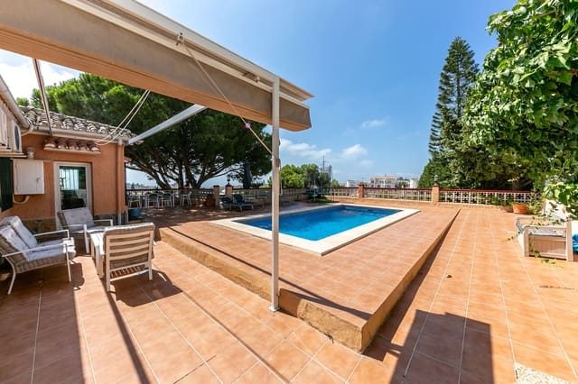 4 soverom Villa til salgs i Benalmádena med svømmebasseng garasje - € 825 000 (Ref: 9388370)