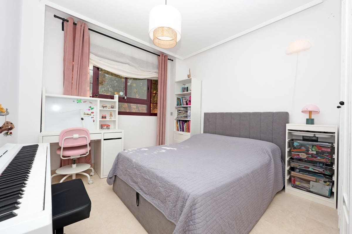 2 bedroom Apartment for sale in La Mairena with pool garage - € 375,000 (Ref: 9396788)