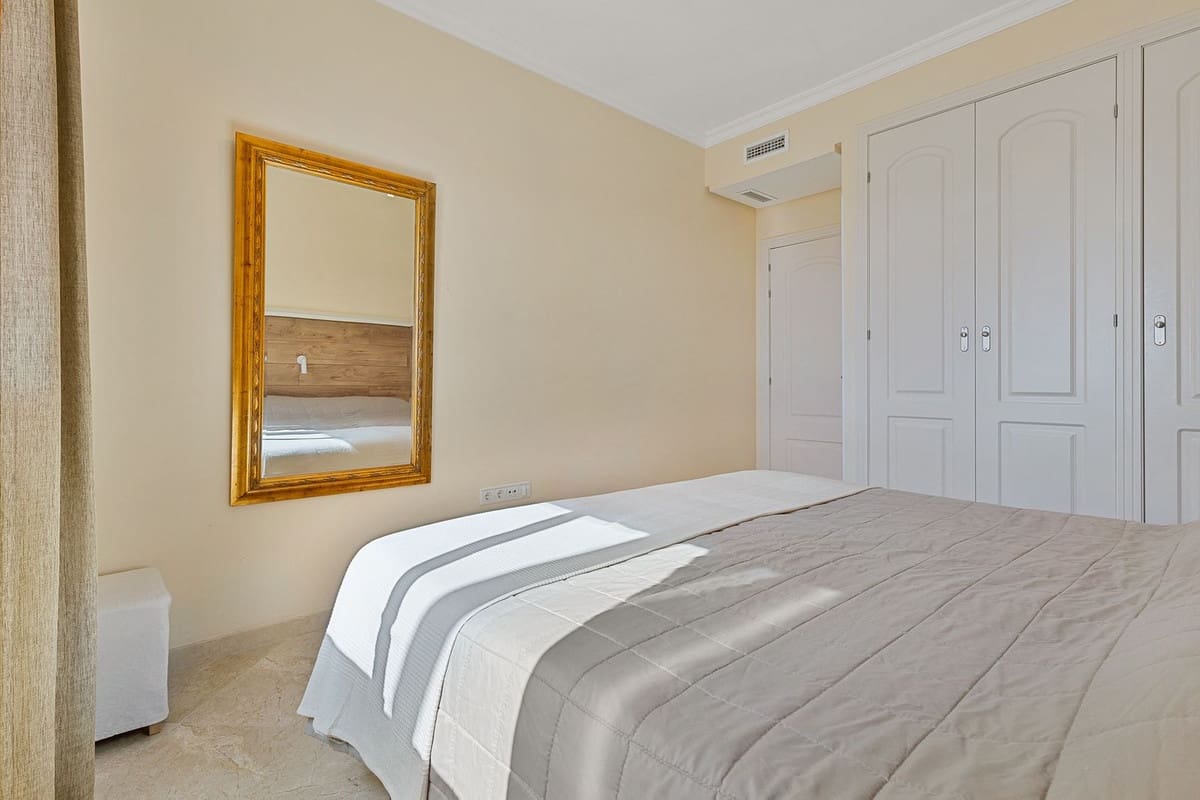 2 bedroom Penthouse for sale in La Mairena with pool - € 395,000 (Ref: 9398737)