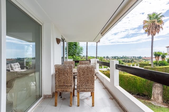 2 bedroom Apartment for sale in Estepona with pool garage - € 395,000 (Ref: 9399654)