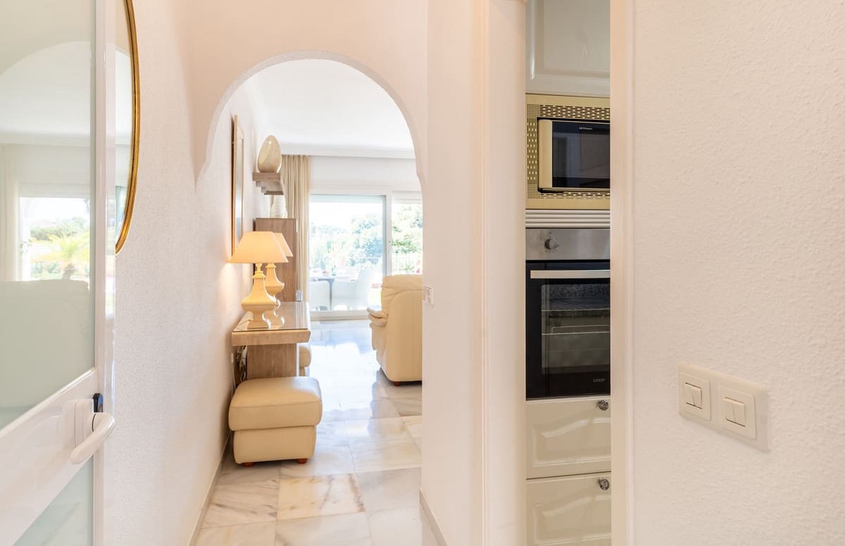 2 soverom Leilighet til salgs i Benahavis med svømmebasseng - € 329 000 (Ref: 9399658)